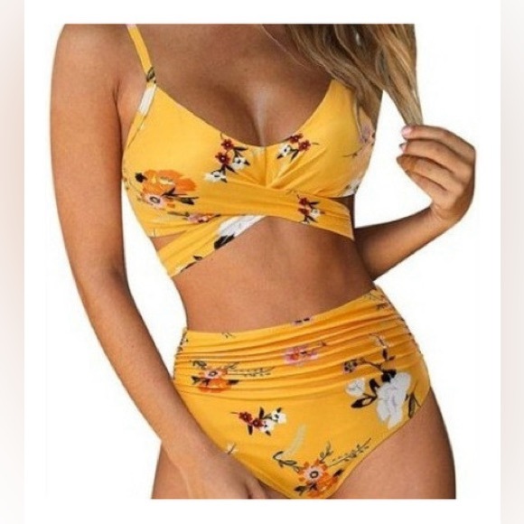 Last one 👙Women's Bikini Set - Criss Cross Bra + High Waisted , 2pc Beachwear - Picture 5 of 15